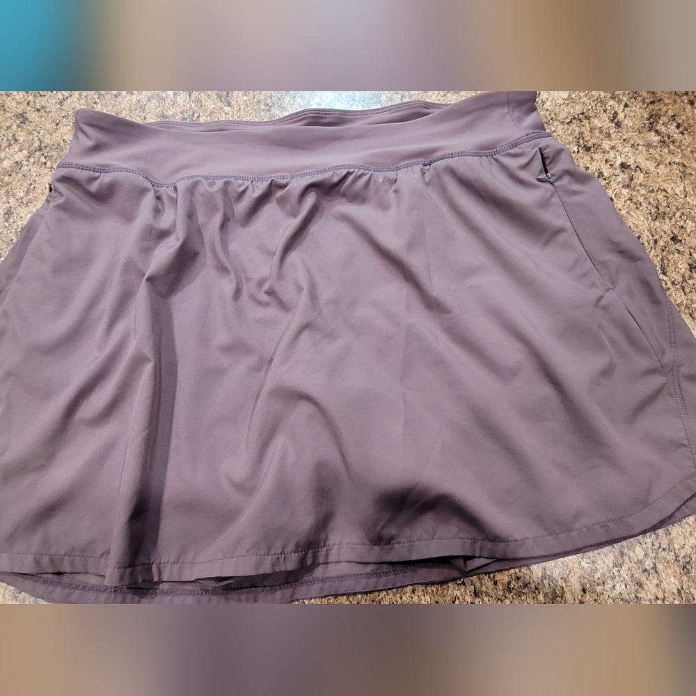 Old Navy Plus  2xl quick dry athletic  skirt with liner ( boy shorts)